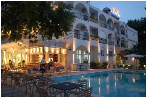 Kronos Hotel 3*